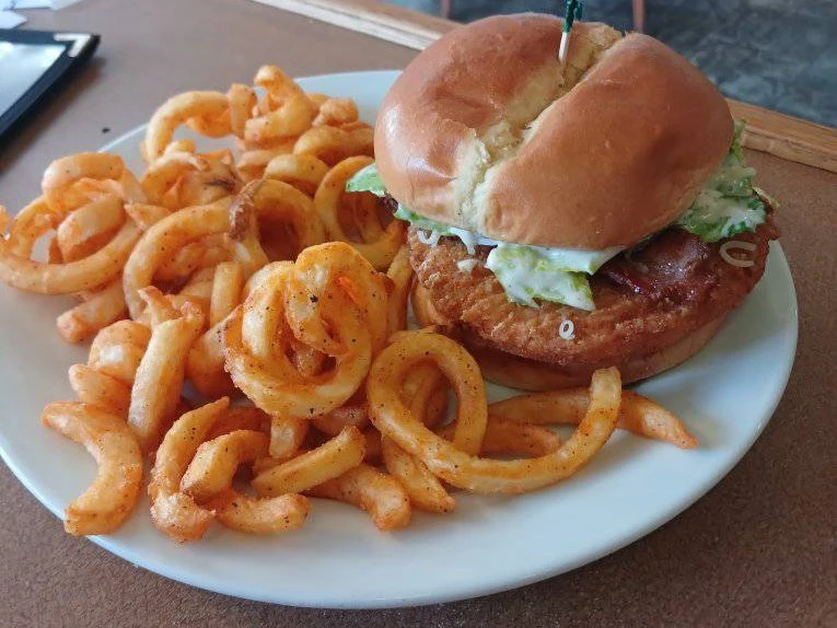 Experience delicious pizza and diner food at Viking Crust in Naicam, Saskatchewan